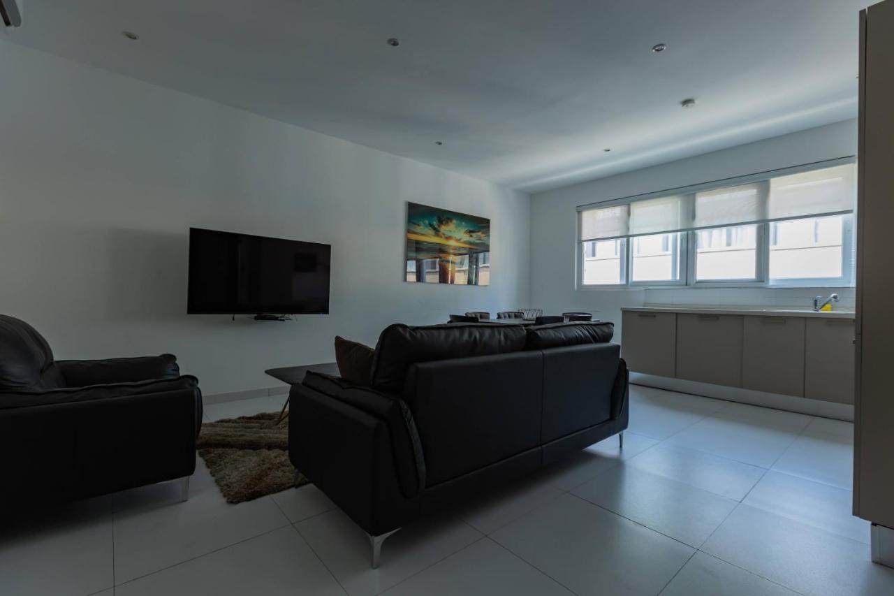 Accra Fine Suites - Henrietta's Residence Extérieur photo