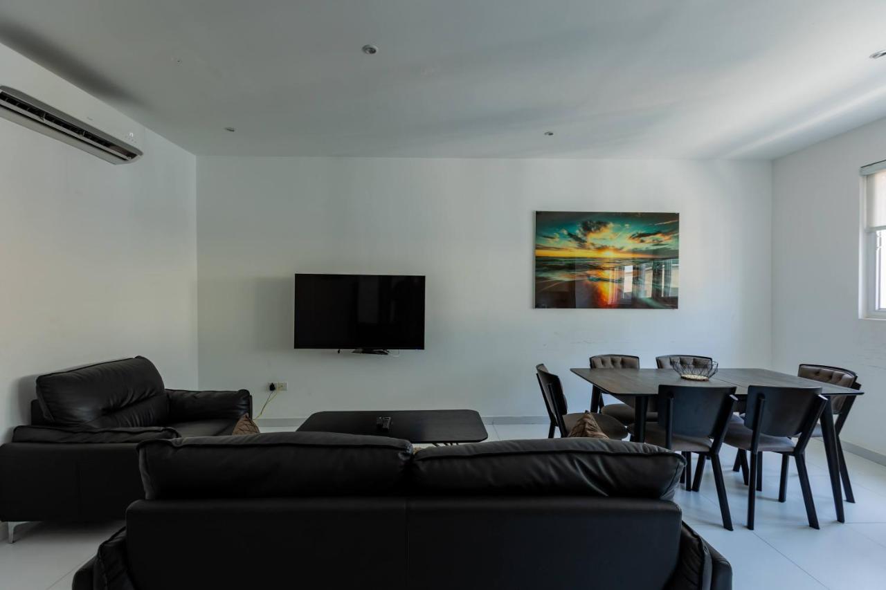 Accra Fine Suites - Henrietta's Residence Extérieur photo
